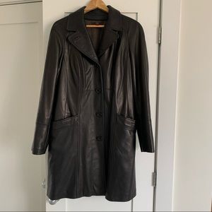 Danier XL, leather coat. Black. New condition.